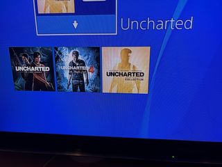 PS4 Slim 1TB v8.03 + Controller + 23 Giochi