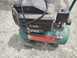 Compresor de aire verde