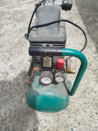 Compresor de aire verde
