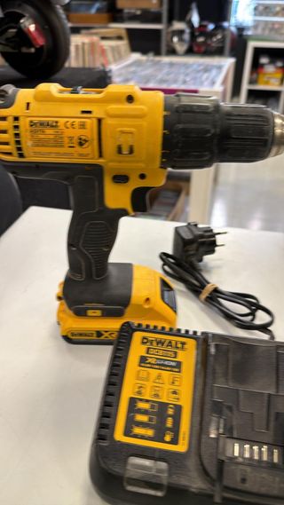 TALADRO DEWALT DCD776 + BAT 2.0AH 18AH