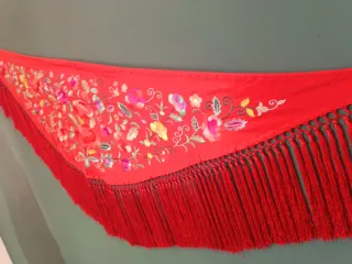 Mantoncillo Flamenco Bordado Nuevo SIN ESTRENAR