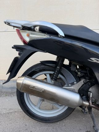Honda SH 125i Scooter