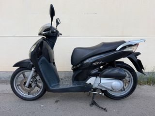 Honda SH 125i Scooter