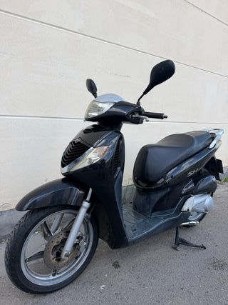Honda SH 125i Scooter