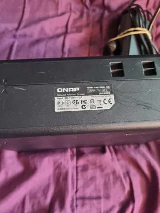QNAP Servidor Almacenamiento NAS