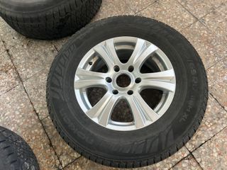 Llantas y neumáticos para Mitsubishi Montero 17"