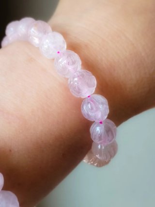 Pulsera Cuarzo Rosa Flor Tallada