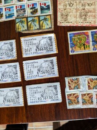 Precioso Lote Vintage – 96 Sellos Internacionales