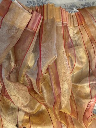 Cortinas rayas doradas transparentes