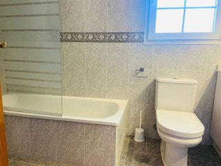 Chalet en alquiler en Elviria en Marbella