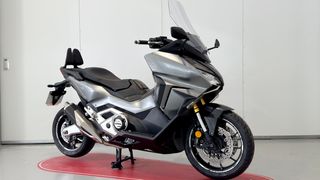 Honda Forza 750