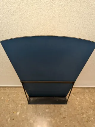 Espejo de pie con soporte metálico de 121 cm