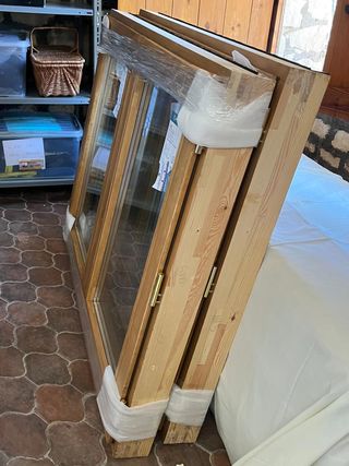Ventanas de madera de pino