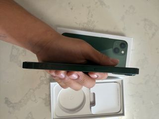 iPhone 13 Verde