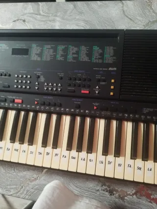 Teclado Yamaha PSR-400