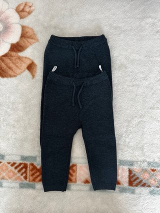 Lote 2 Pantalones C&A Bebés gemelos 6-9 Meses