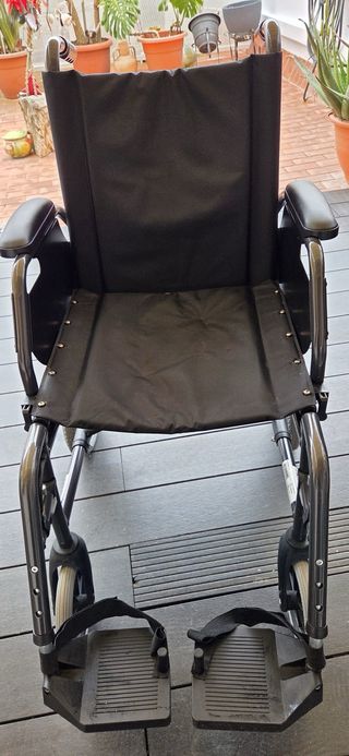 Silla de ruedas plegable