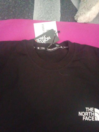 Camiseta The North Face Negra Talla S