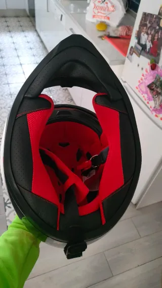 Casco Aprilia Rojo y Blanco
