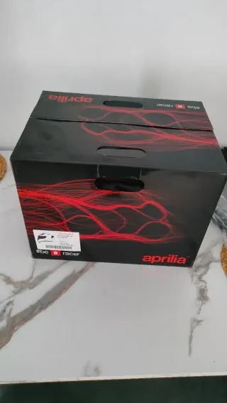 Casco Aprilia Rojo y Blanco