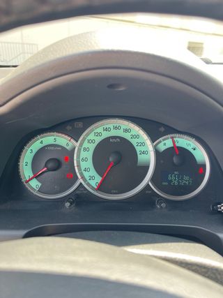 Toyota Corola Verso 2006 2.2d D4D