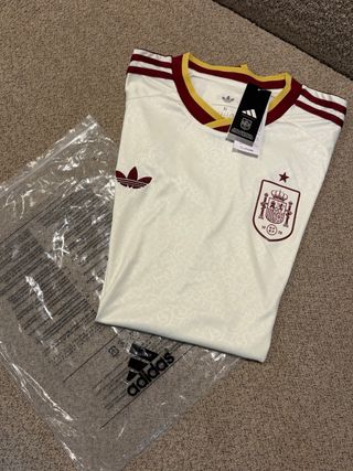 Camiseta España Adidas XL nueva con etiquetas