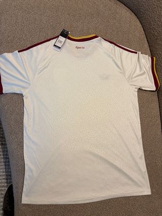Camiseta España Adidas XL nueva con etiquetas