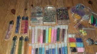 Lote abalorios y cuentas | Cajas + Tubos