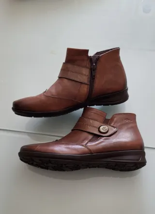 Botines bajos marrones FLUCHOS