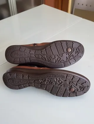 Botines bajos marrones FLUCHOS