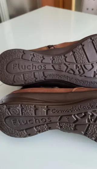 Botines bajos marrones FLUCHOS