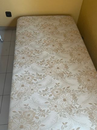 Urgente vender - Somier tapizado Cama 90cm