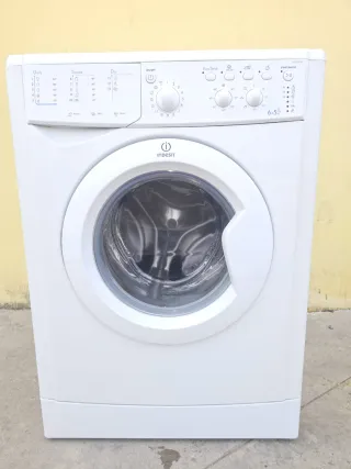 LAVADORAS SECADORA INDESIT 6 KG 1.000 RPM.