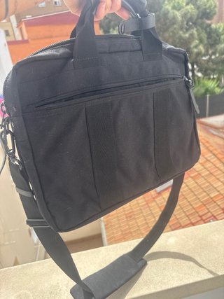 Bolso Aigle negro para portátil