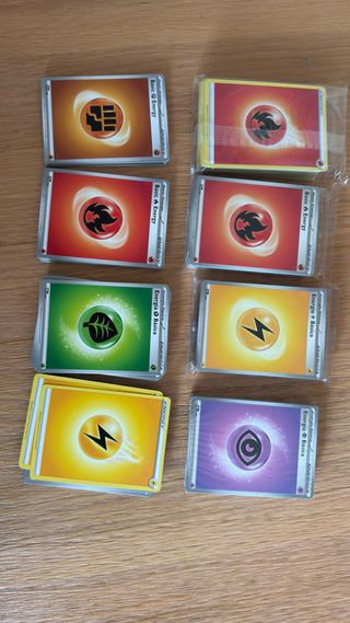 Bulk Energías Básicas Pokémon Selladas