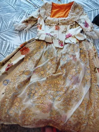 Vestido Fallera Dorado y Naranja