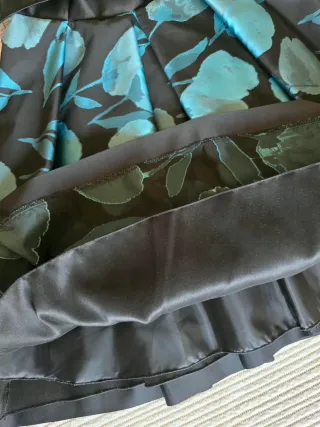 Vestido fiesta negro y azul con flor