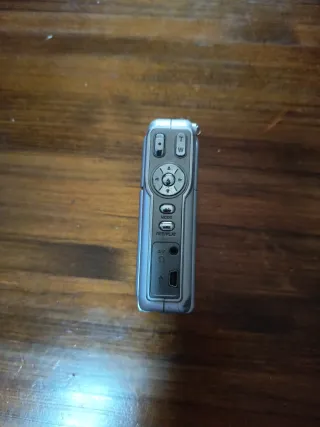 Cámara de vídeo Airis Plata