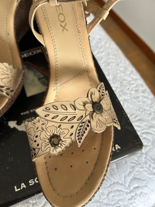 Sandalias Geox Beige y Marrón