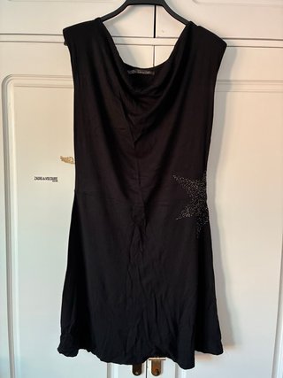 Vestido Zara negro con estrellas