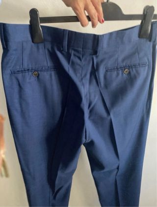 Traje de caballero azul talla 42