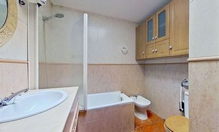 Casa pareada en venta en La Font d'en Fargues en Barcelona