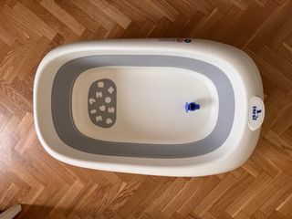 Bañera bebé con patas plegables marca Toral