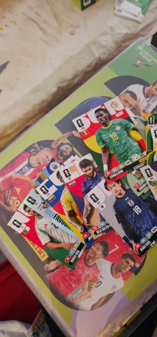 Cartas Hot Wheels y Mundial FIFA 2026