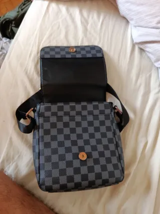Borsa Louis Vuitton Uomo Grigia e Dorata