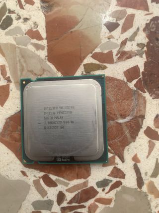 Lote 4 Procesadores Intel y AMD