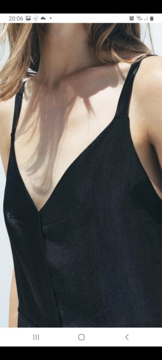 Vestido midi negro Zara