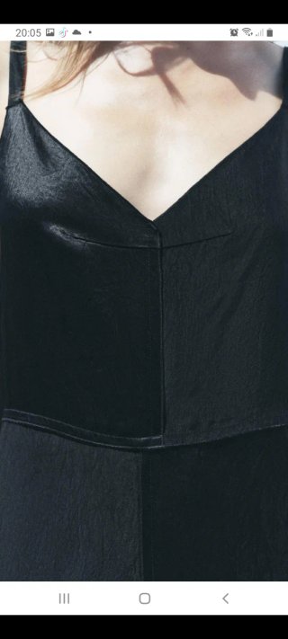 Vestido midi negro Zara