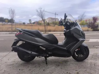Kymco Superdink 350i Gris