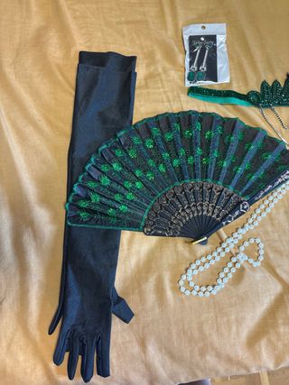 Accesorios Años 20: Abanico, Collar, Guantes